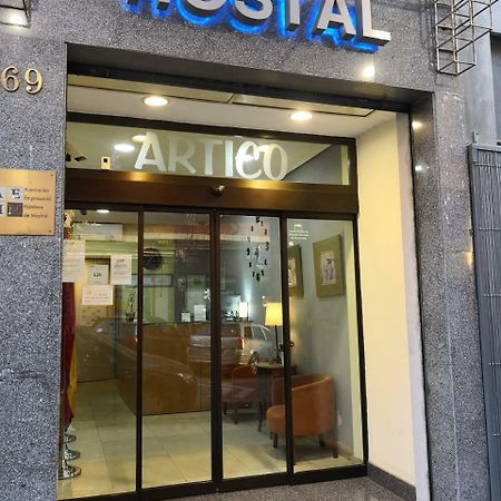 Hostal Artico Madrid Kültér fotó
