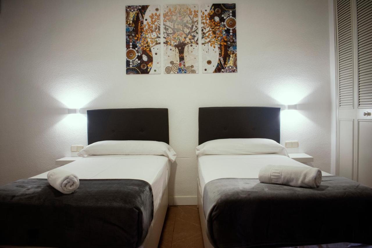 Hostal Artico Madrid Kültér fotó